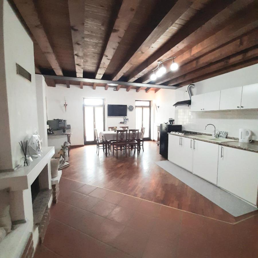 Loft Trabucco - In The Heart Of Salo City Center, Lake View, 4 Rooms ภายนอก รูปภาพ