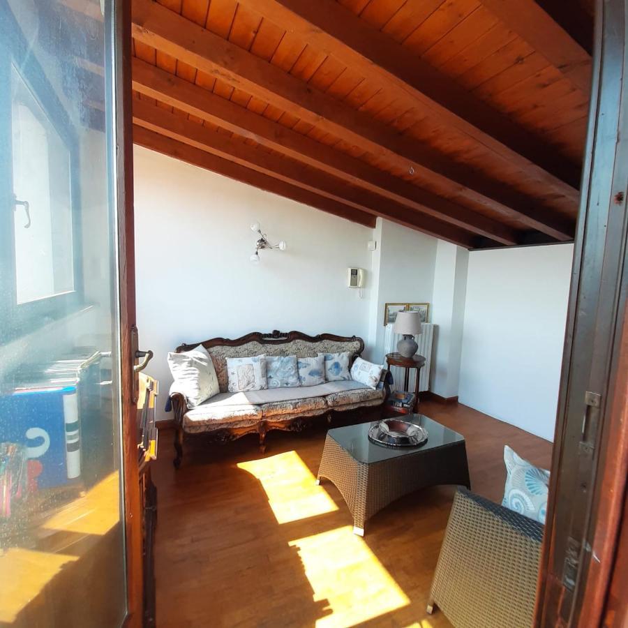 Loft Trabucco - In The Heart Of Salo City Center, Lake View, 4 Rooms ภายนอก รูปภาพ
