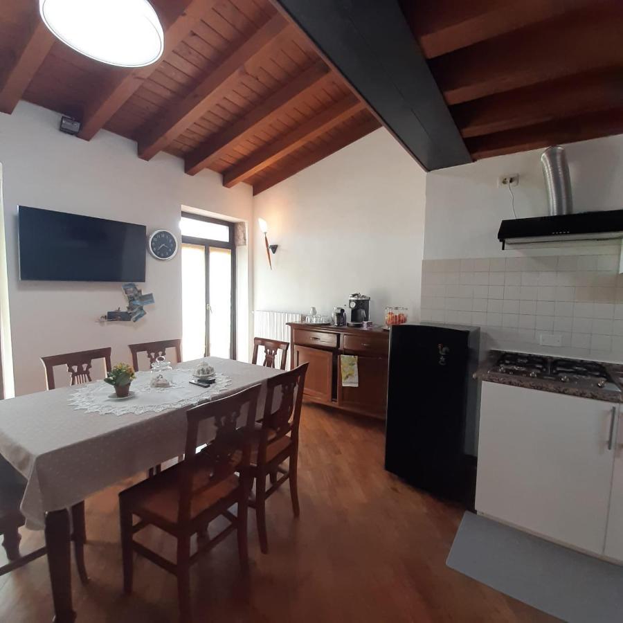Loft Trabucco - In The Heart Of Salo City Center, Lake View, 4 Rooms ภายนอก รูปภาพ